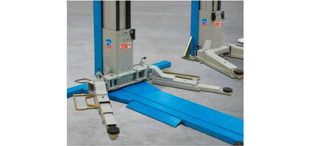 Ponte SOLLEVATORE A DUE COLONNE CON TRASMISSIONE A CARDANO Ravaglioli KPS 306LHE / 3200 kg large