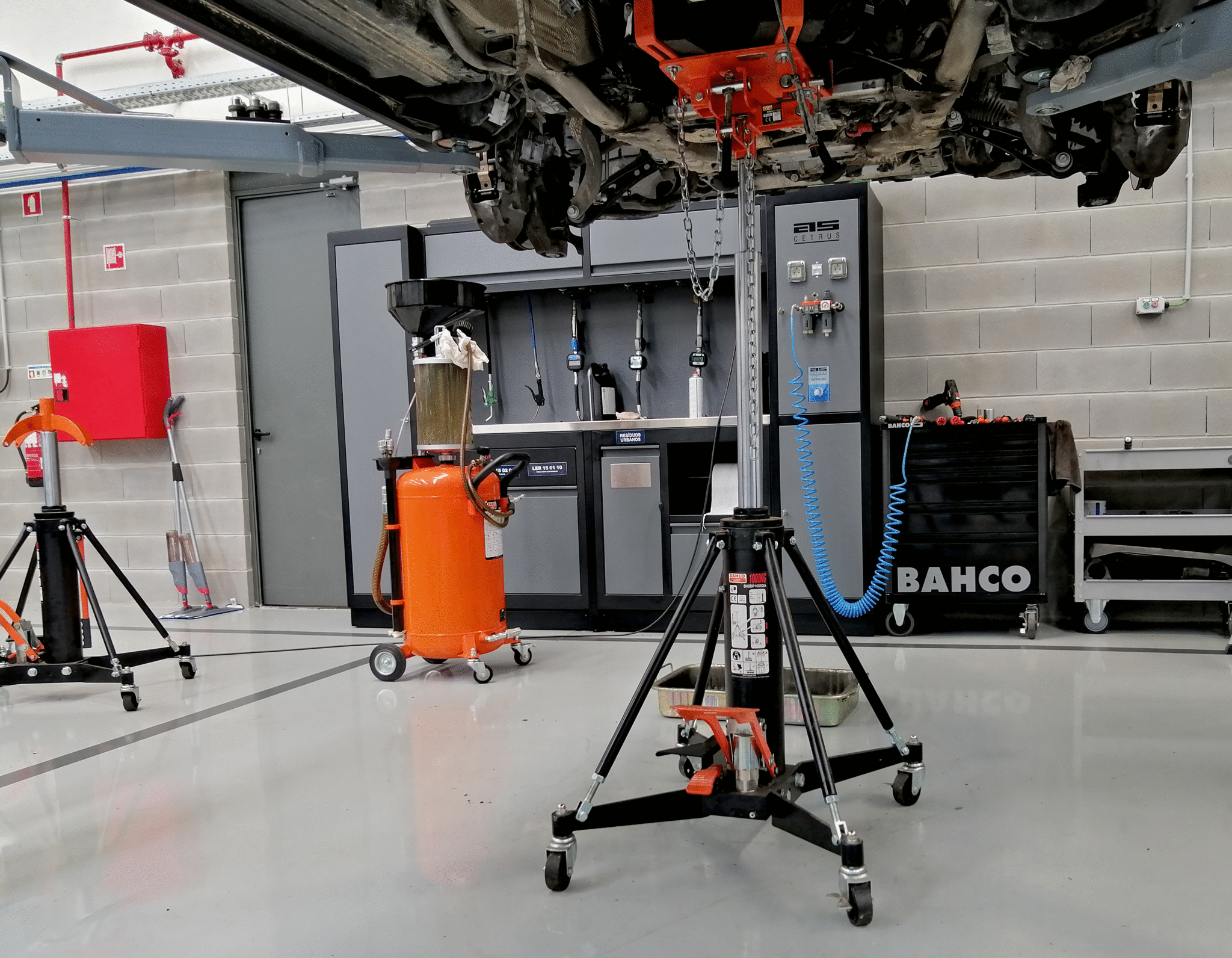 Sollevatore idraulico a doppio pistone, capacità 1.000 kg BH5DP1000QA Bahco