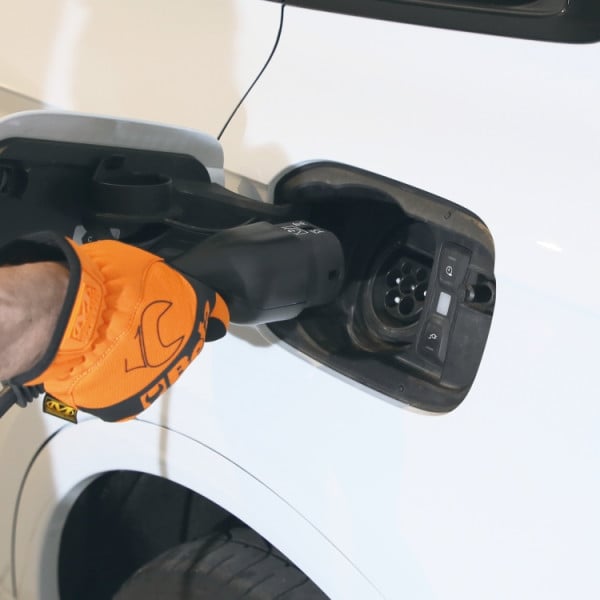 Avvolgitore automatico con cavo 3Gx2,5 mm² e presa TIPO 2 per ricarica EV Beta 1845EM/3