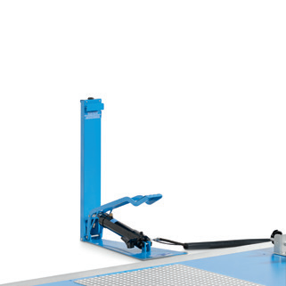 Sollevatore per moto 196 OMCN 196/P - Portata 500 kg CON POMPA IDRAULICA A PEDALE