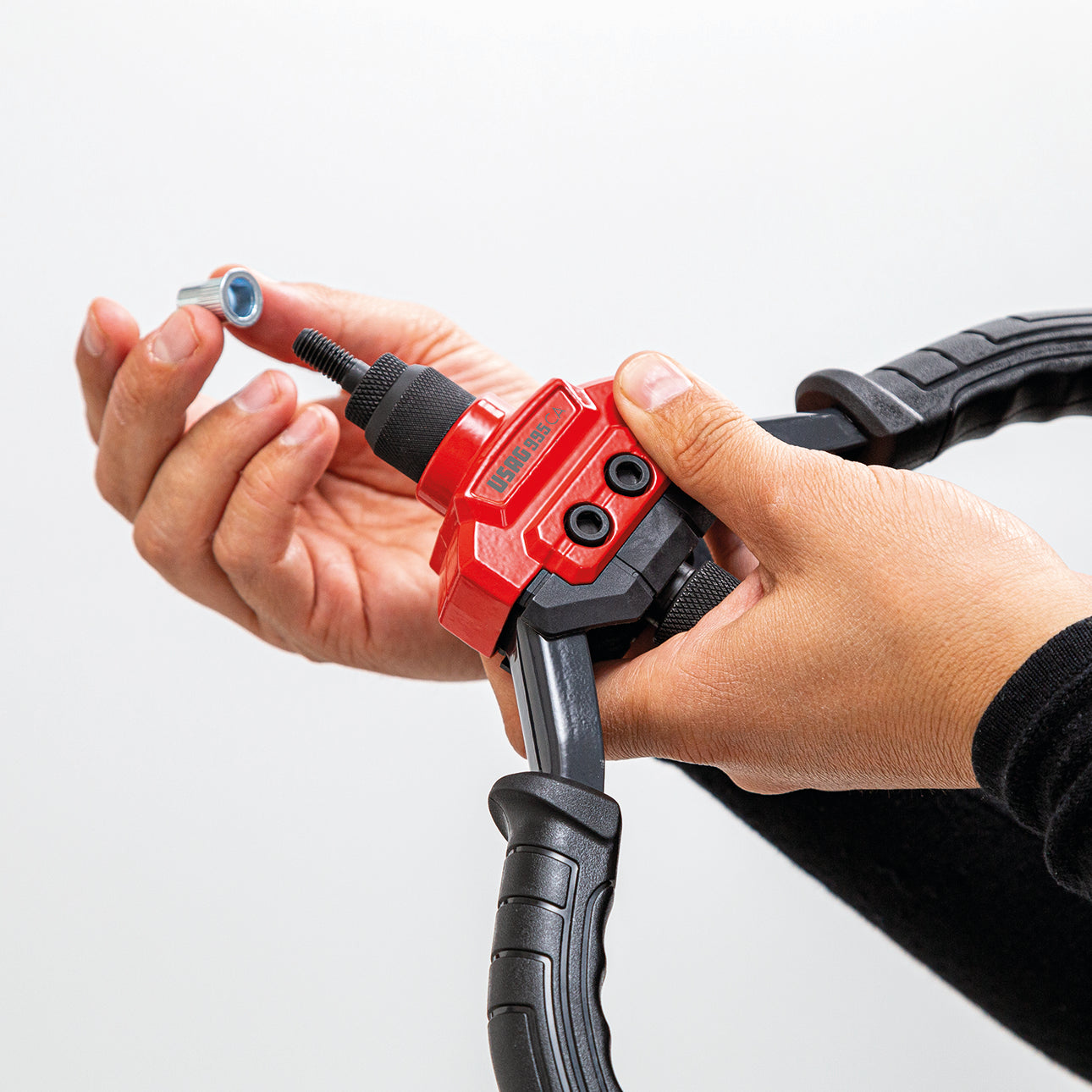 RIVETTATRICE PER INSERTI FILETTATI Usag 995 CA