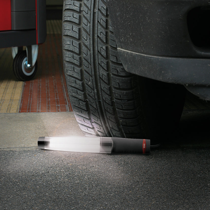 LAMPADA PORTATILE FLUORESCENTE Usag 889 F 230