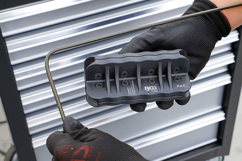 UTENSILE PER PIEGARE E RADDRIZZARE I TUBI DA 4 A 12 MM (3/16”) BGS72039