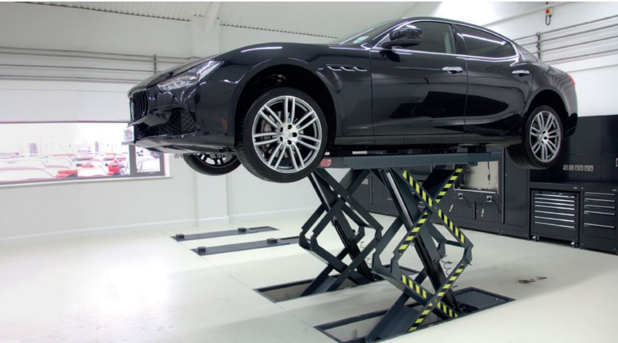 SOLLEVATORI ELETTROIDRAULICI A FORBICE Ravaglioli RAV510I 3500KG.