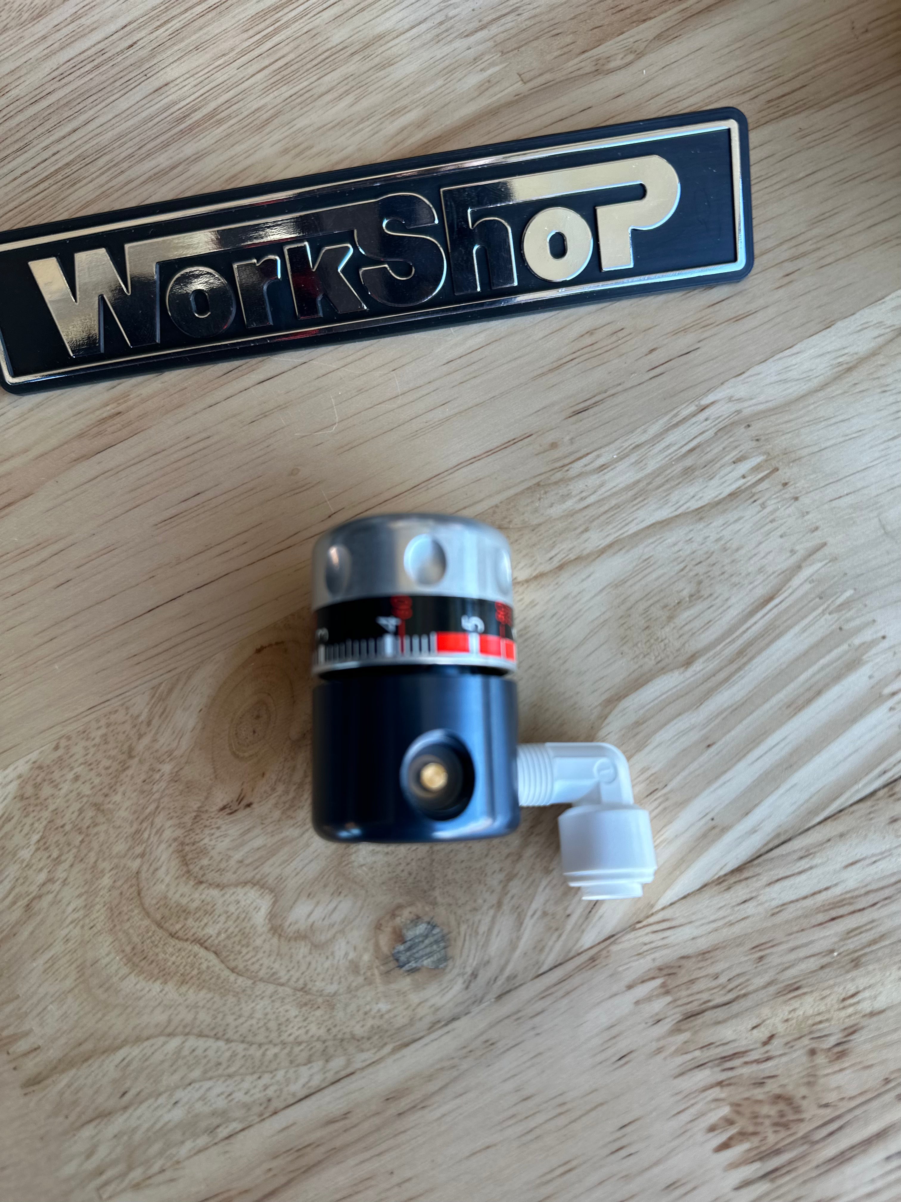 Riduttore di pressione Zerica per bombole a perdere Co2 in alluminio