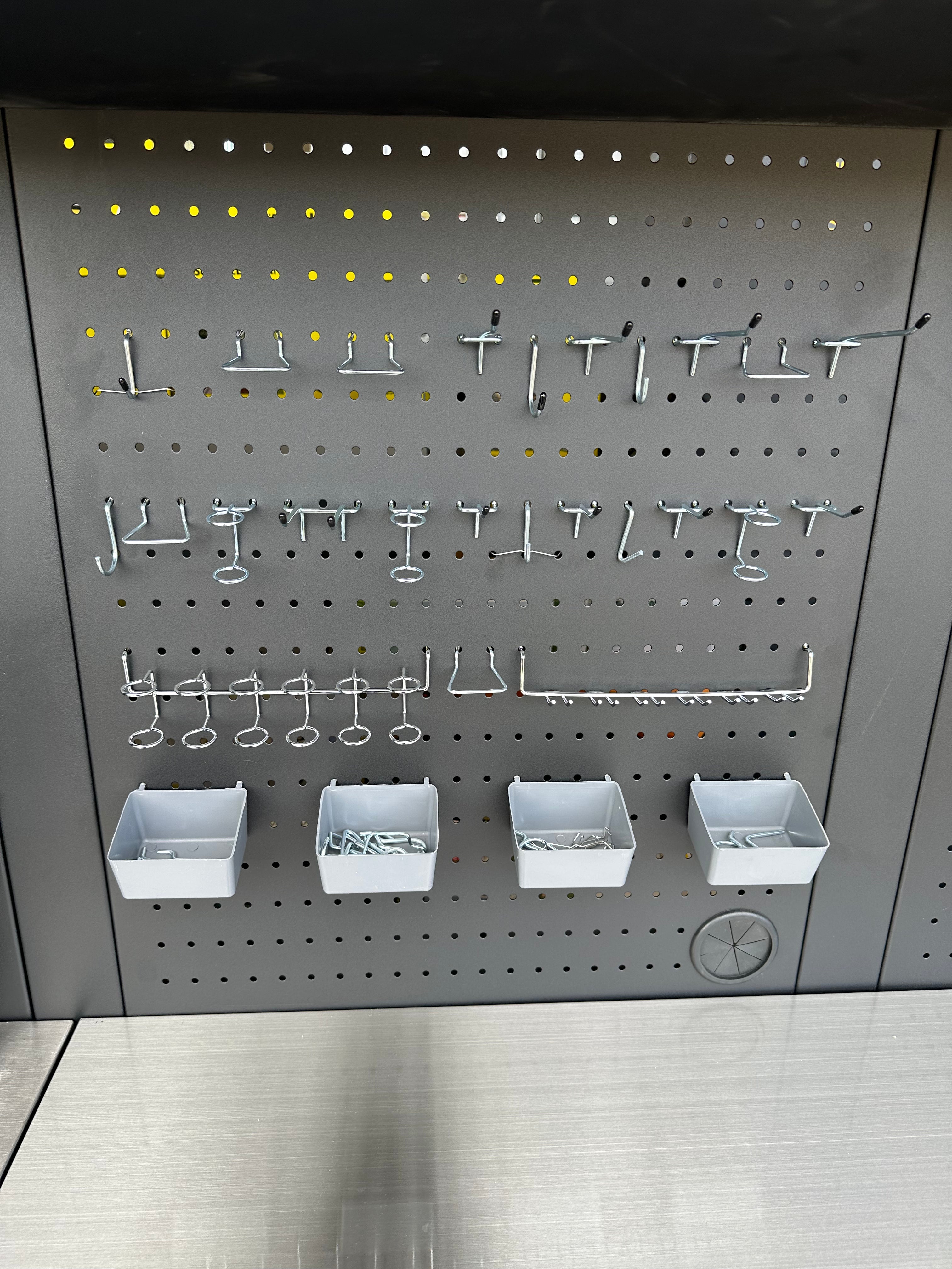 Set Ganci per Arredo Officina Workshopitaly MPS Total Black 140pz.