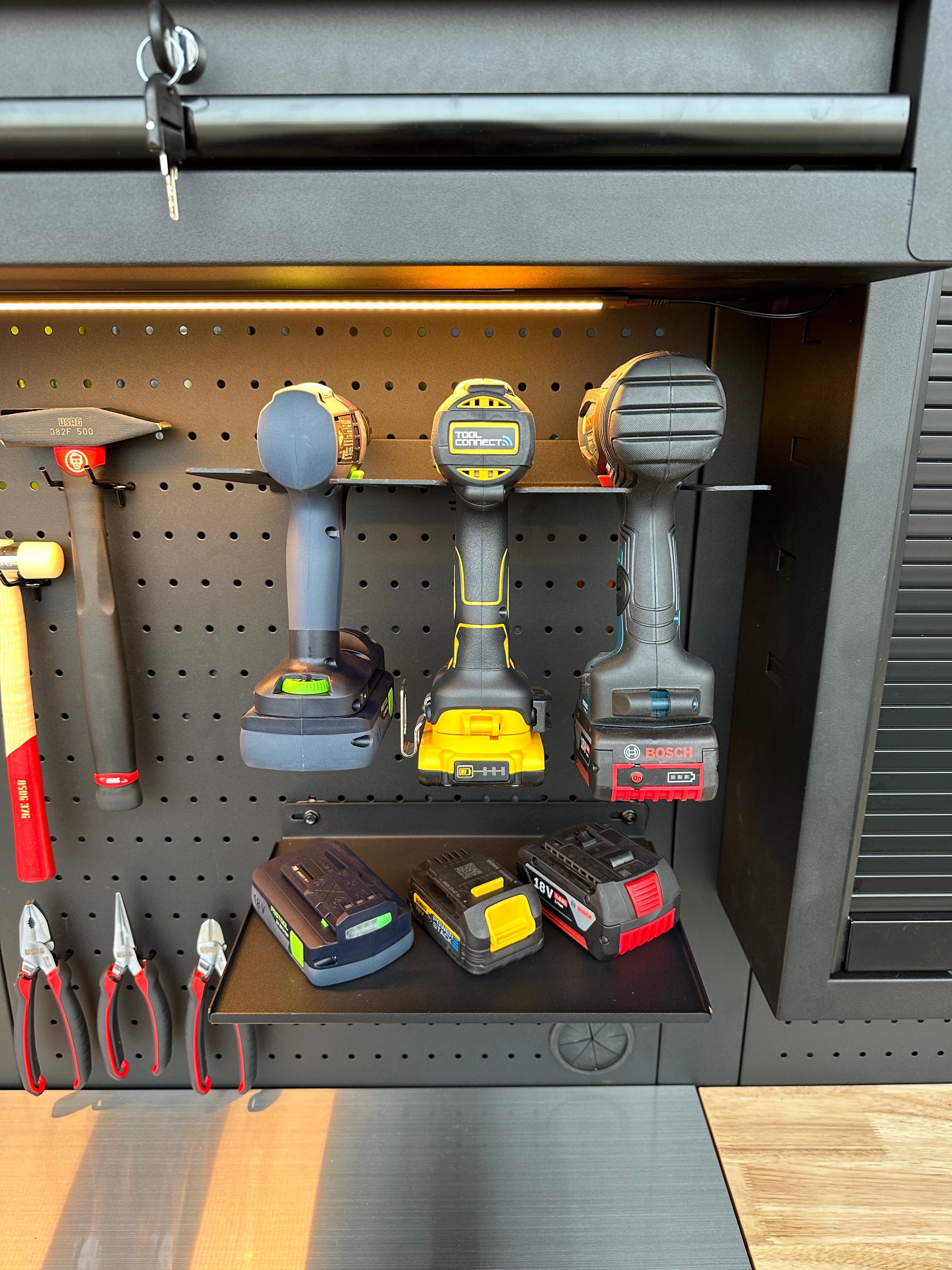 Set 2 supporti elettroutensili per Arredo Officina Workshopitaly MPS Total Black