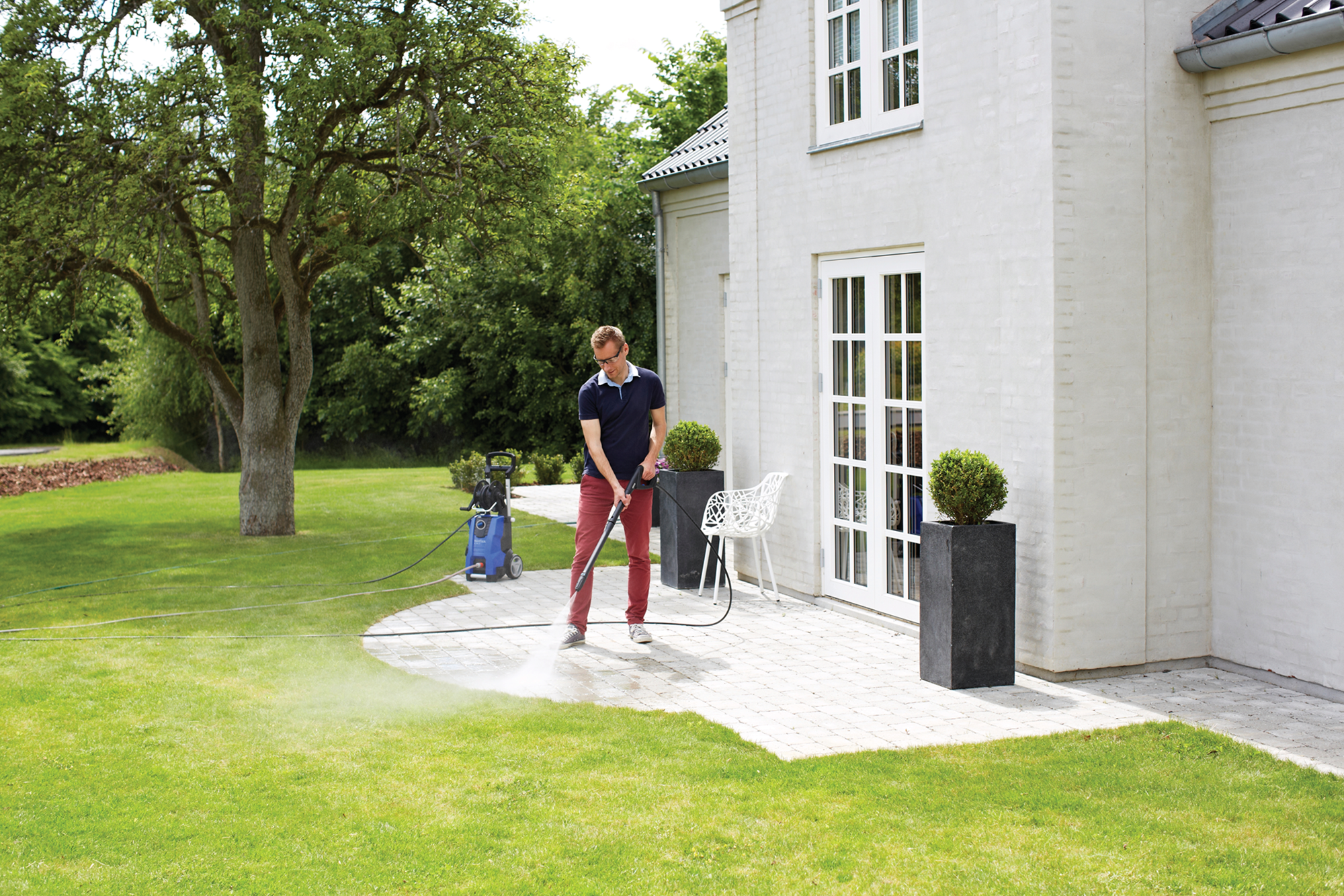 Idropulitrice Nilfisk E 145.4-9 X-TRA con avvolgitore