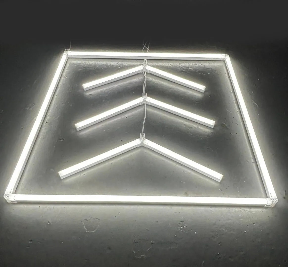 Plafoniera a led 1 quadrato + 3 frecce 1,2M x 1,2M 100W 6500K