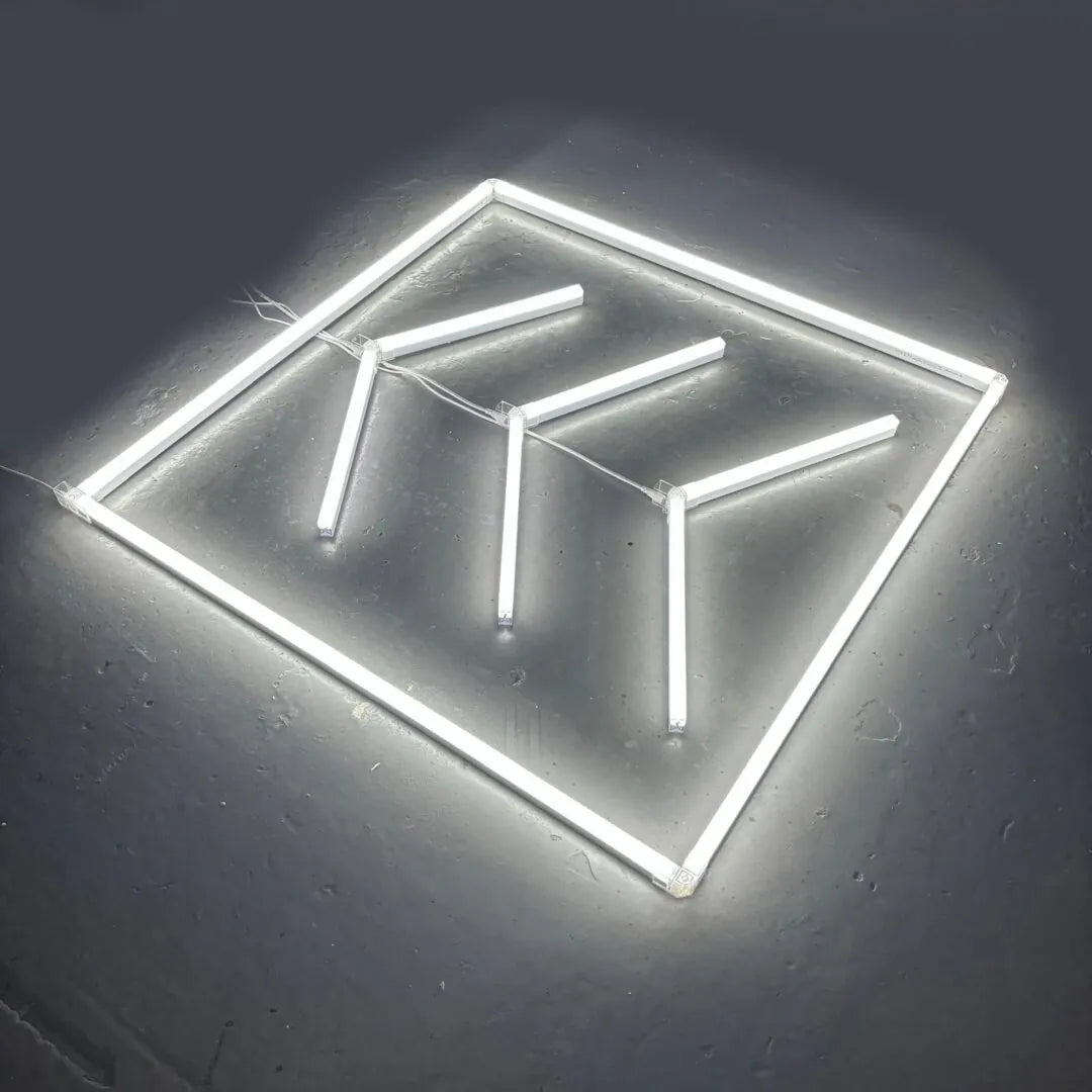 Plafoniera a led 1 quadrato + 3 frecce 1,2M x 1,2M 100W 6500K