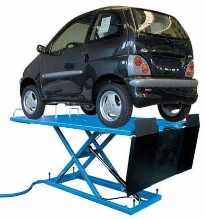 Ponte sollevatore moto, tricicli, quadricicli e citycar 0,6 ton. OMCN 196/OS