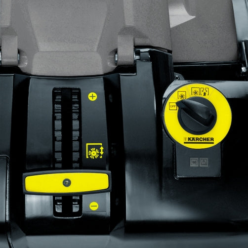 Spazzatrice a batterie con aspirazione Karcher Professional KM 70/30 C ADV BP PACK