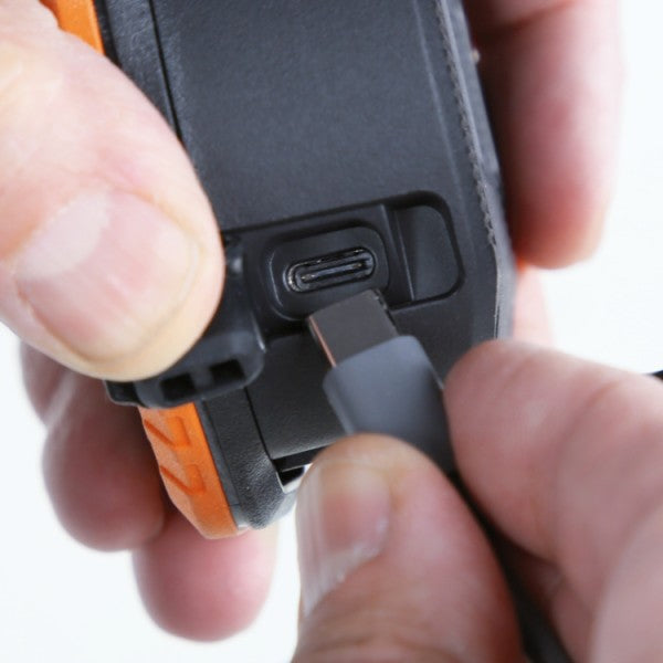 Faretto tascabile snodato, a LED, orientabile, con doppio fascio luminoso con ricarica wireless Beta 1838POCKET