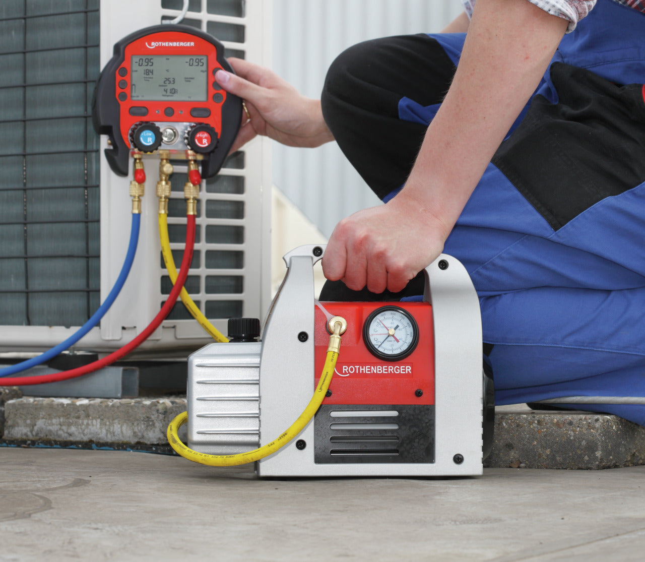 Pompa per vuoto bistadio ROAIRVAC R32 6.0 ROTHENBERGER