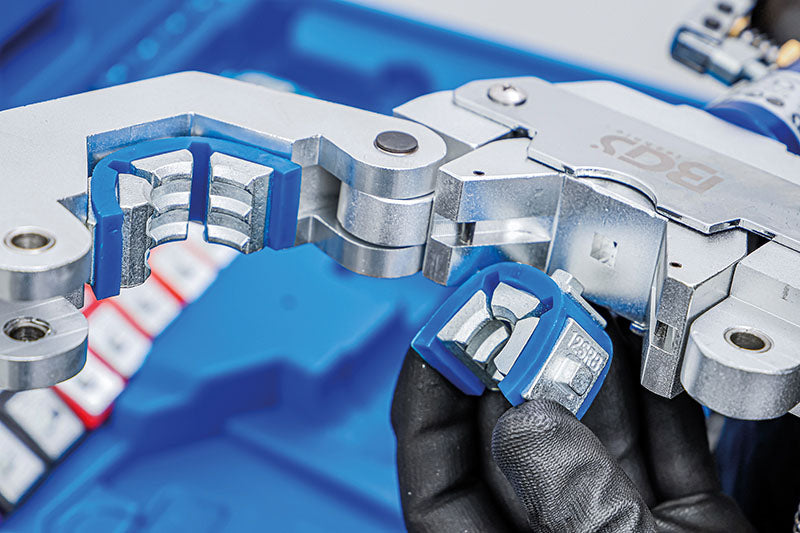 SET DI PINZE A CRIMPARE IDRAULICHE, PER CONNESSIONI A PRESSIONE SU TUBI FLESSIBILI BGS72093