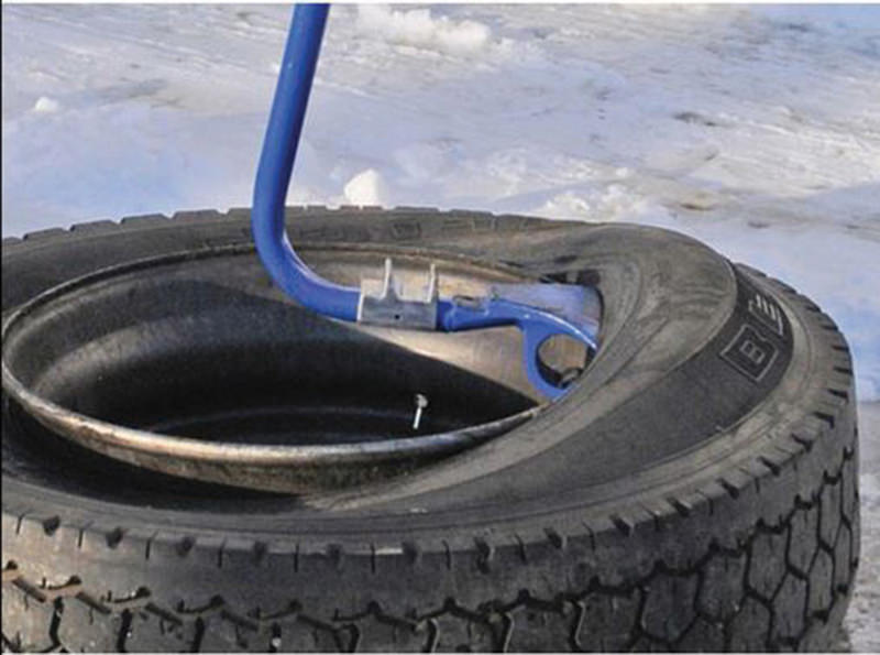 STALLONATORE PER PNEUMATICI AUTOCARRI BGS9095