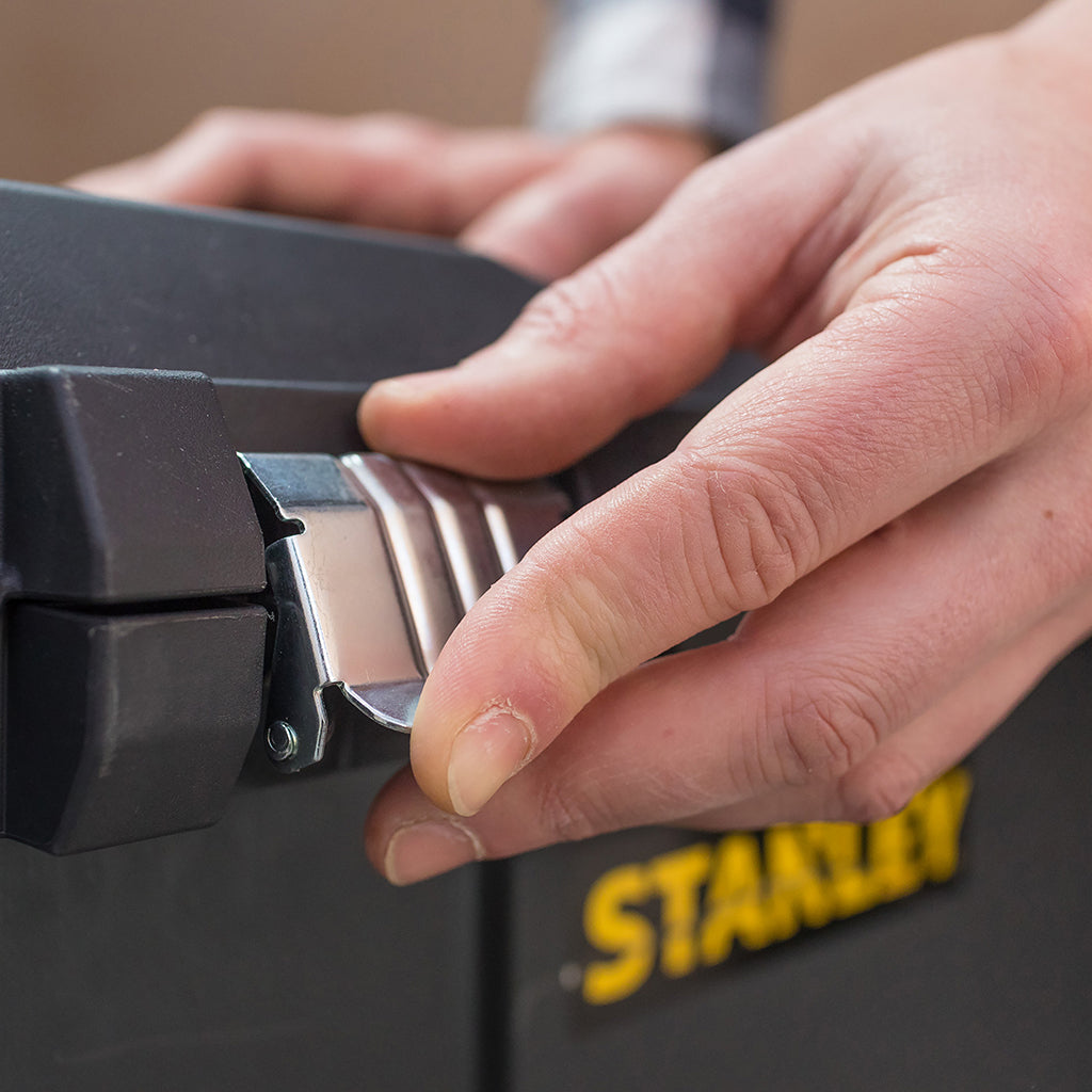 Baule vasca con ruote Stanley STST1-80150