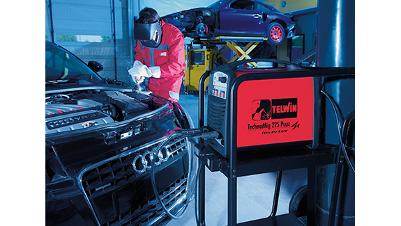 Saldatrice inverter a filo Telwin TECHNOMIG 225 PULSE 230V + ACC.