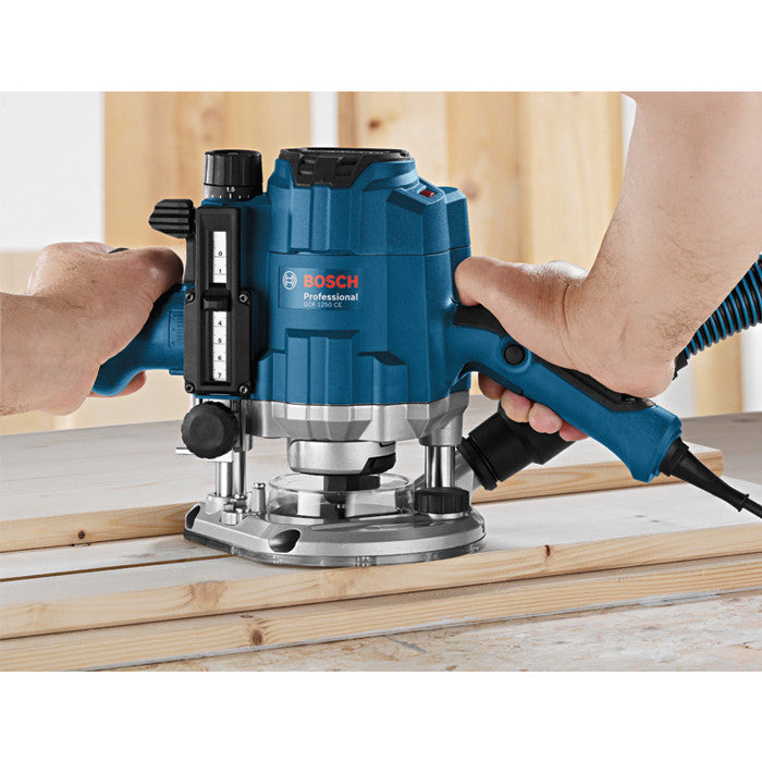 Fresatrice Verticale Bosch GOF 1250 CE