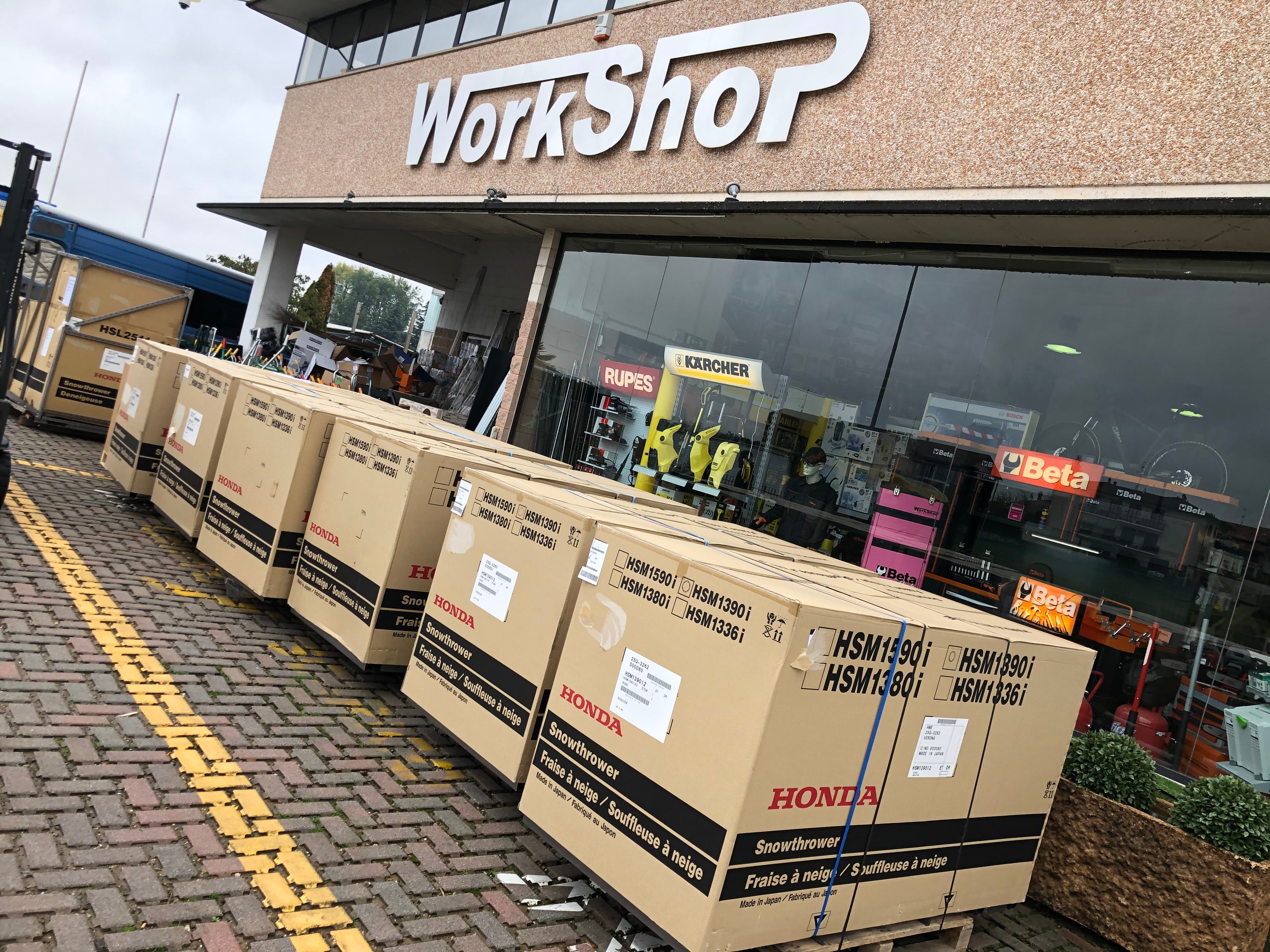 Spazzaneve Cingolato IBRIDO HONDA HSM 1390 i2 ET DR