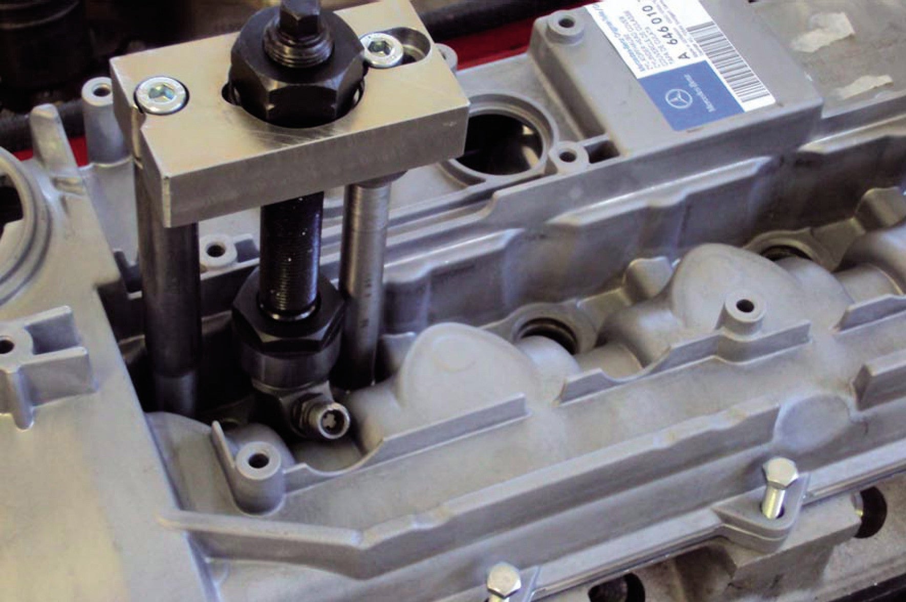 Set utensili estrazione iniettori Mercedes 2.1L, 2.2L, 3.0 V6 e Chrysler Beta 1462/KMRC