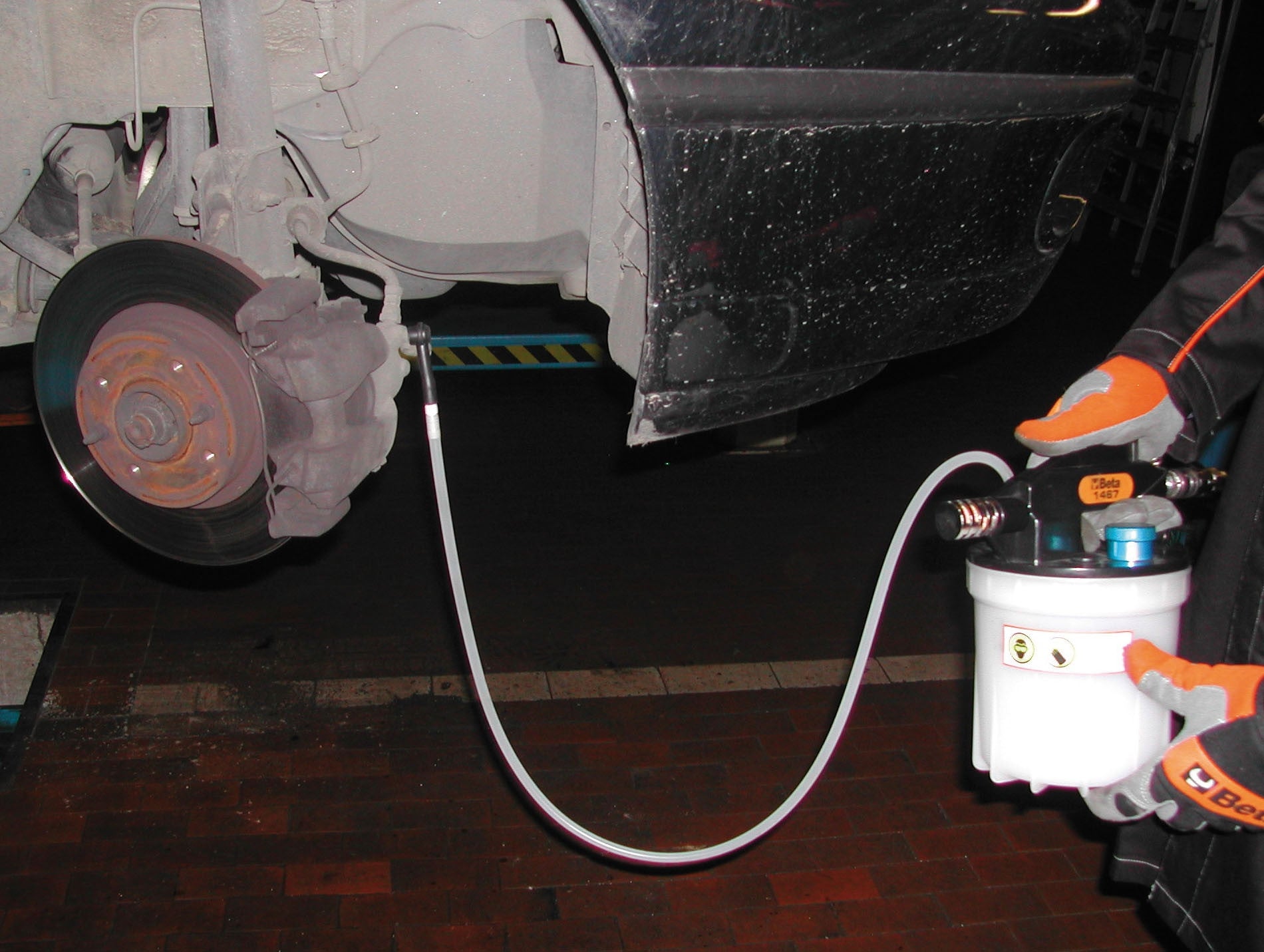 Strumento estrazione liquido freni 1467 Beta