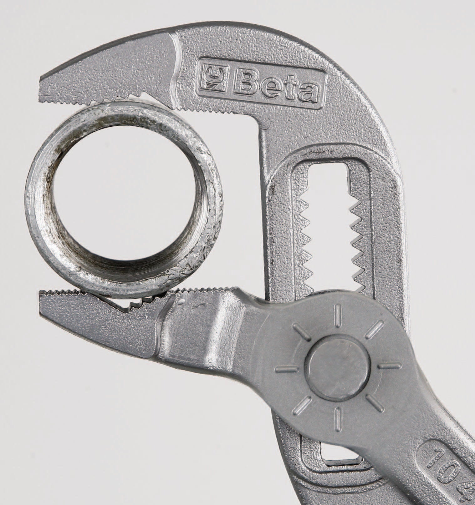 Pinza regolabile a pulsante Beta 1047