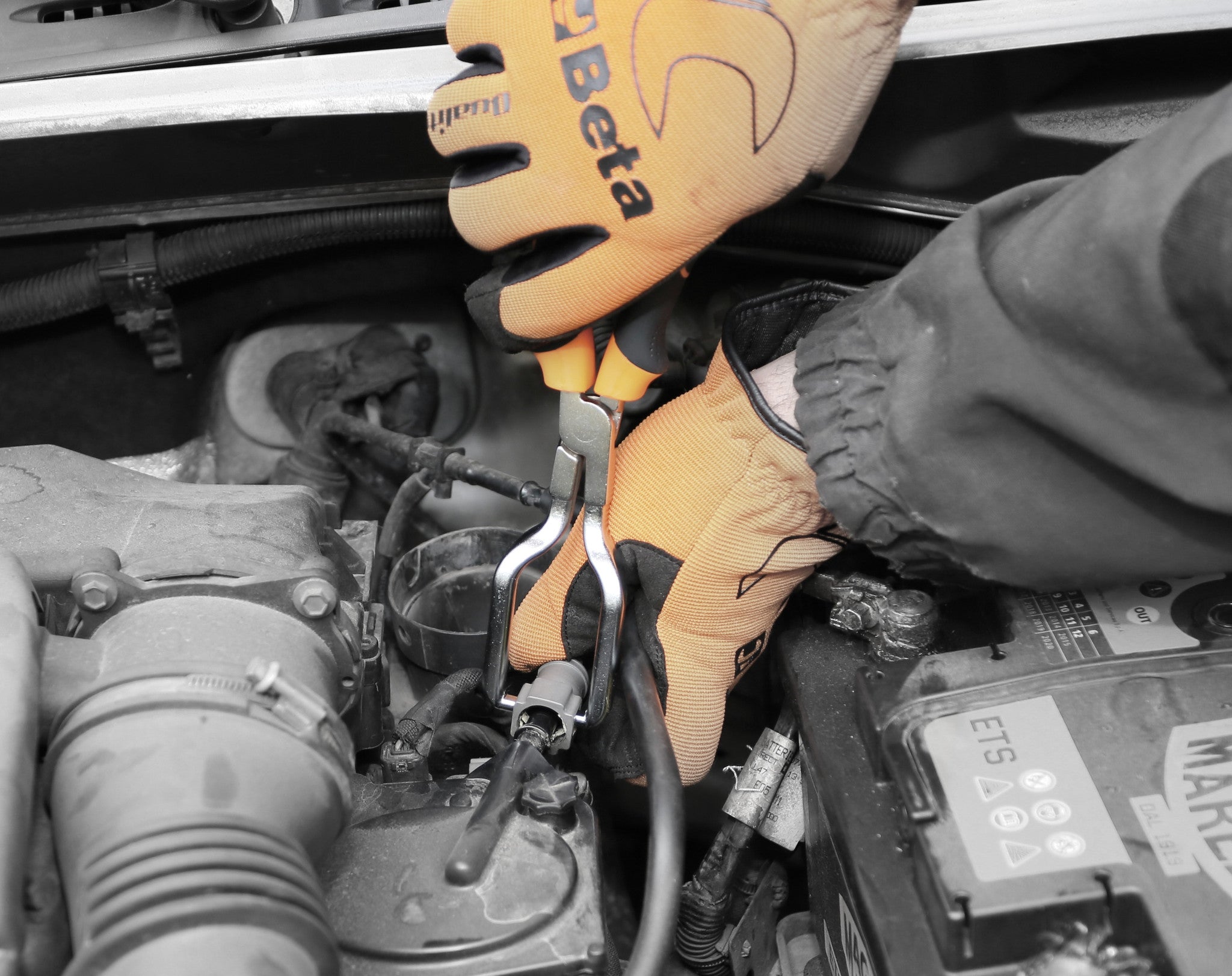 Pinza per raccordi rapidi tubi carburante Beta Utensili 1482B