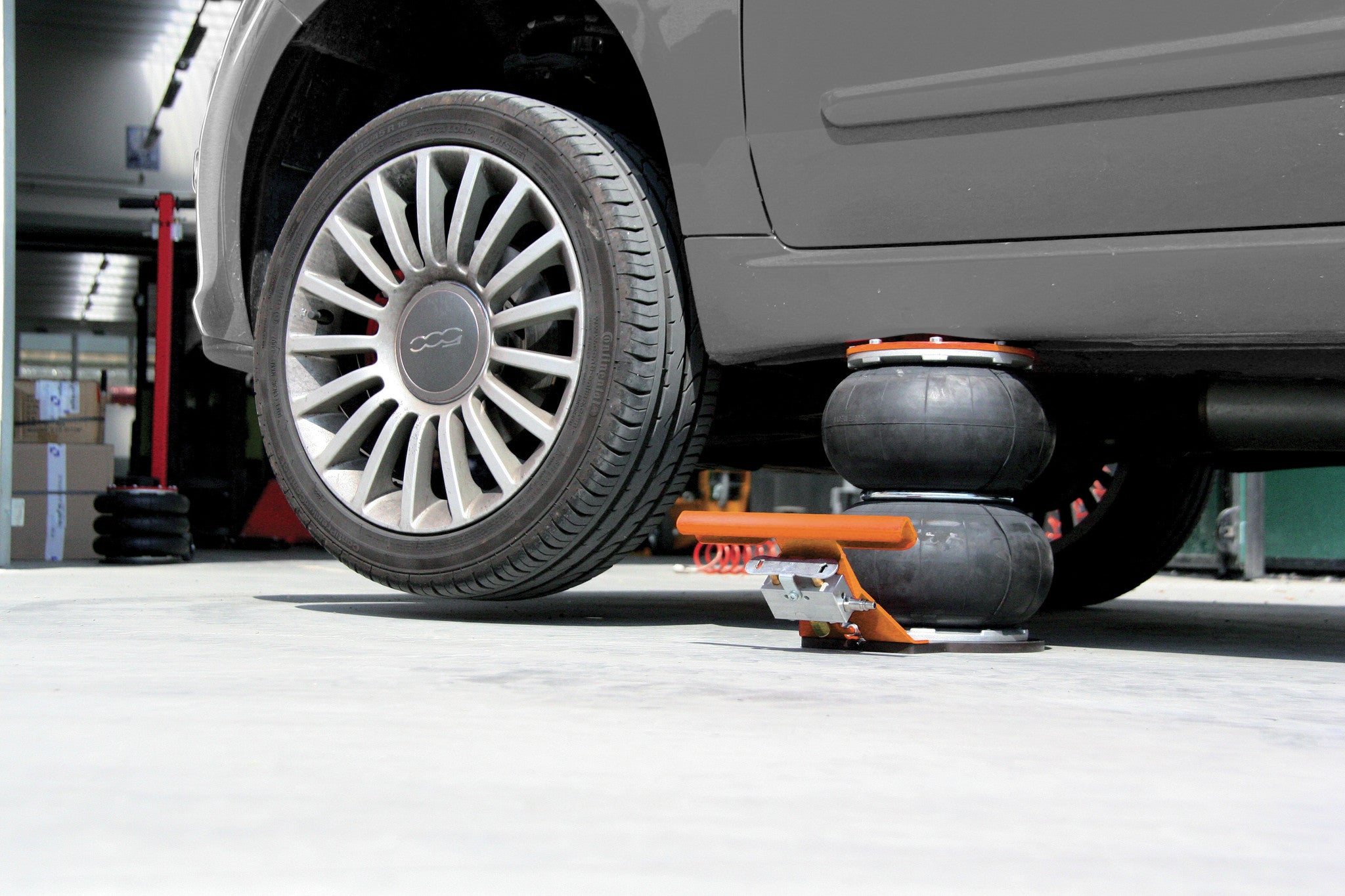 Sollevatore pneumatico 2 tonnellate - 2 stadi Beta 3061/2t