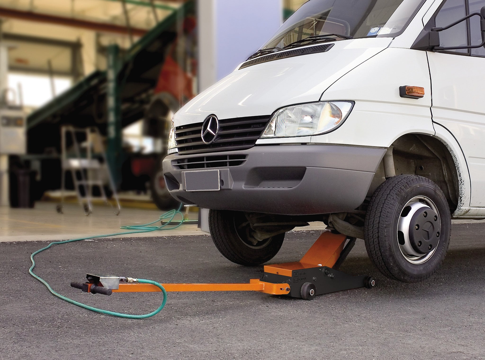 Sollevatore oleopneumatico 2,5T Beta 3063/2,5T