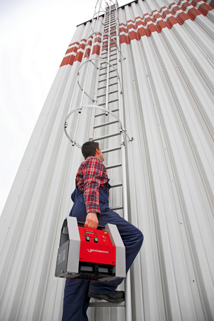 Dispositivo di manutenzione della refrigerazione/condizionamento completamente automatico Roklima Multi 4F ROTHENBERGER