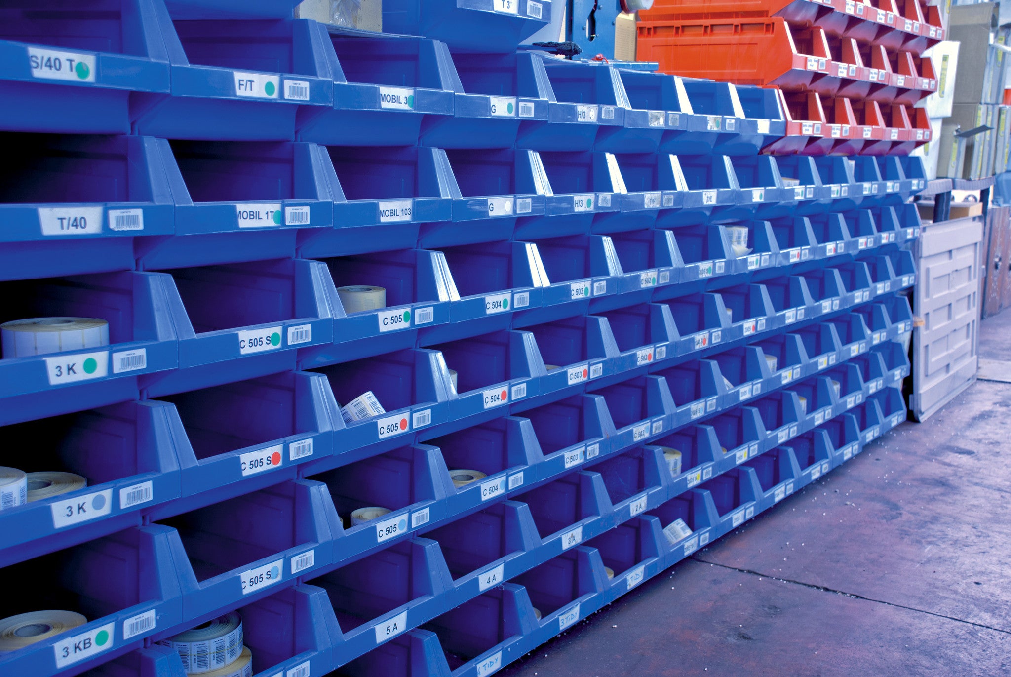 Contenitori Platica Mobilplastic serie 2000