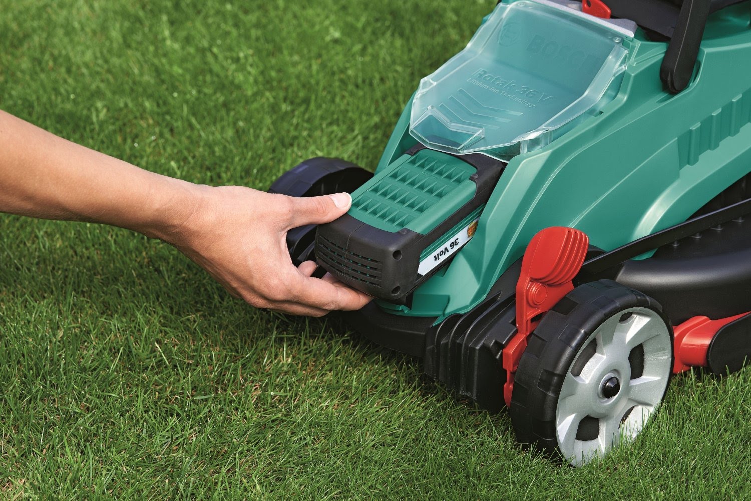 Rasaerba a batteria Rotak 32 LI Bosch