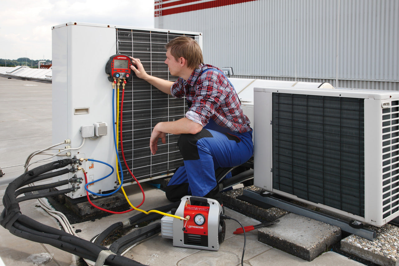 Pompa per vuoto bistadio ROAIRVAC R32 6.0 ROTHENBERGER