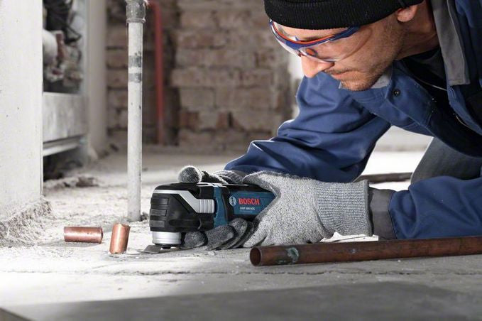 Utensile multifunzione Bosch GOP300SCE + 36 accessori Bosch Professional