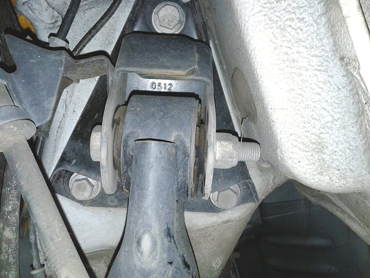 Assortimento di utensili per l'estrazione e l'introduzione dei silent block di Fiat Panda 4x4, Panda Metano e Cross, Fiat 500, Ford Ka e Opel Adam Beta 1569/F