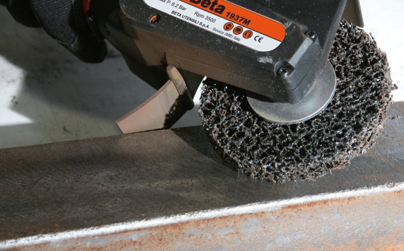 Levigatrice multifunzione con 16 accessori in valigetta di plastica Beta 1937M