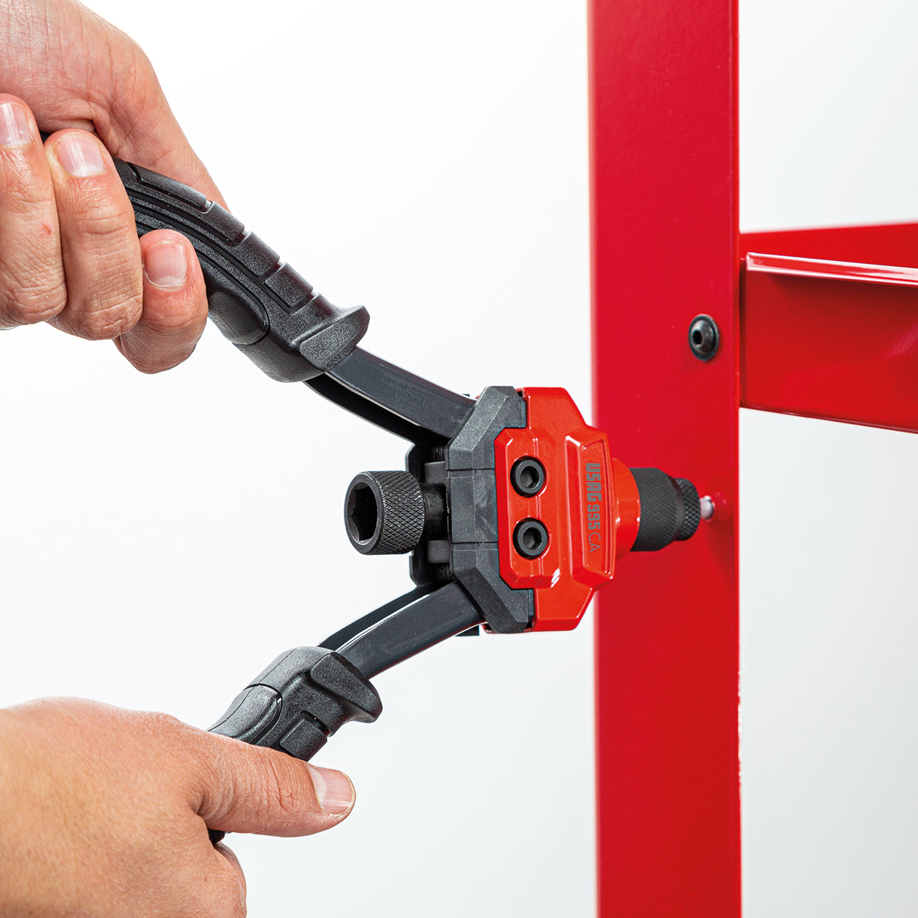 RIVETTATRICE PER INSERTI FILETTATI Usag 995 CA