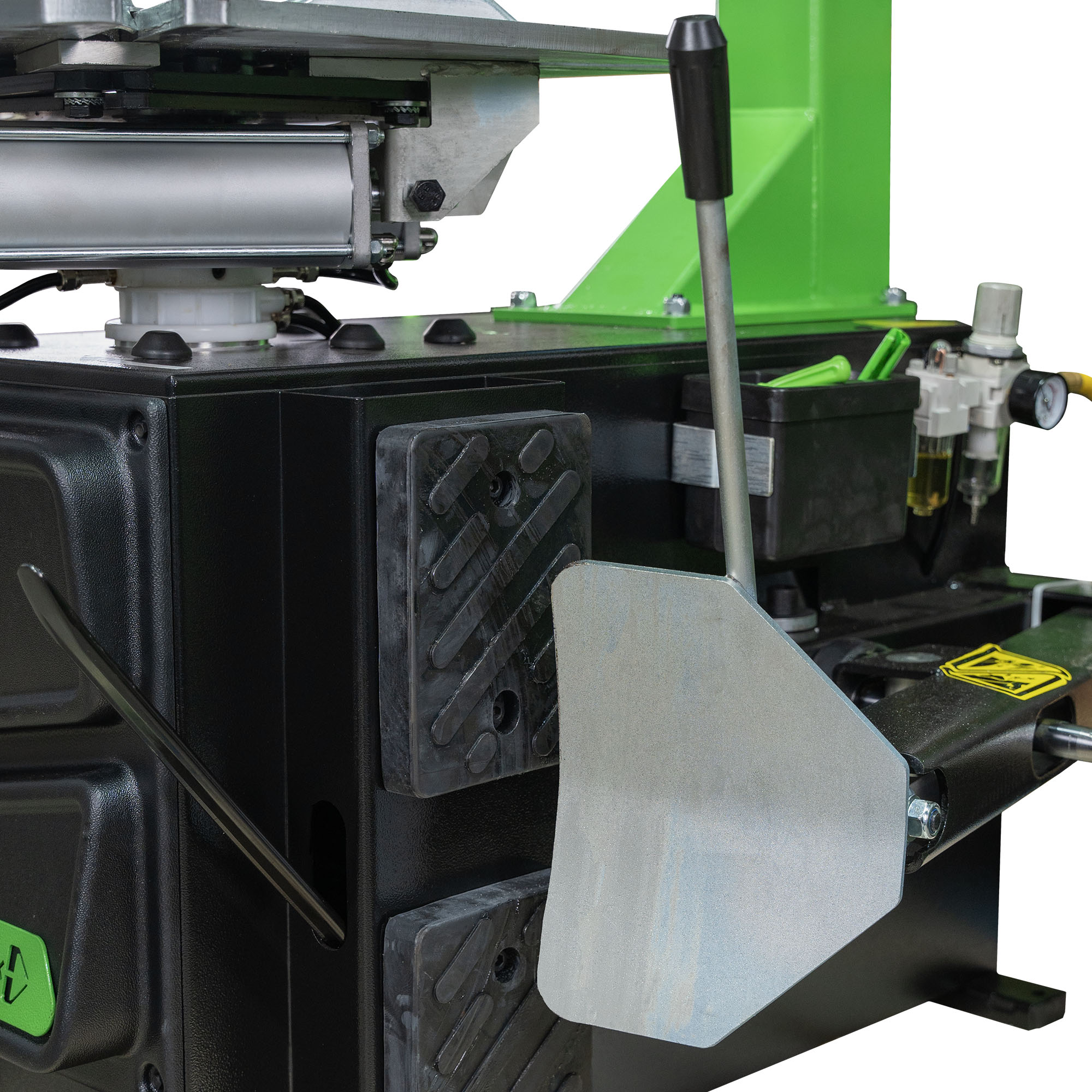 54581 SMONTAGOMME SEMIAUTOMATICO CON BRACCIO OSCILLANTE + 54582 EQUILIBRATRICE DIGITALE JBM + SEDIA UFFICIO