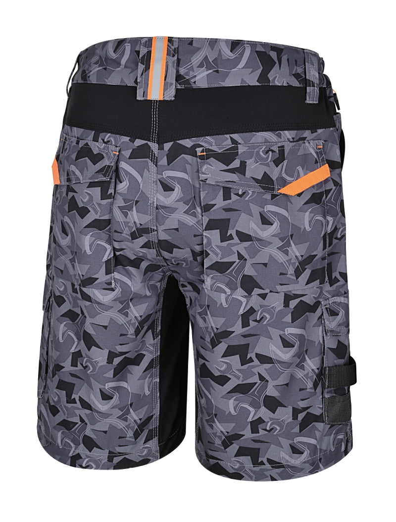 Bermuda da lavoro multitasche con disegno camouflage esclusivo. Beta 7815CM