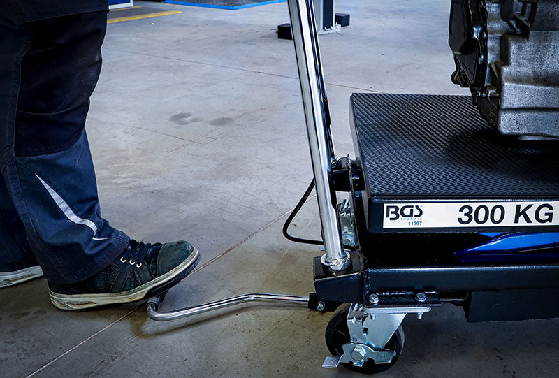 CARRELLO SOLLEVATORE A PANTOGRAFO CON PIANO ELEVATORE IDRAULICO, 300 KG BGS11997