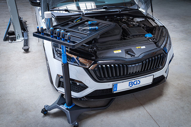 CARRELLO DA LAVORO, REGOLABILE IN ALTEZZA PER AUTOMOTIVE BGS4213
