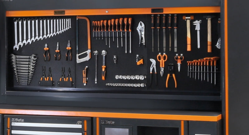 Parete portautensili con tapparella e predisposizione per 2 prese elettriche Beta C55PSE