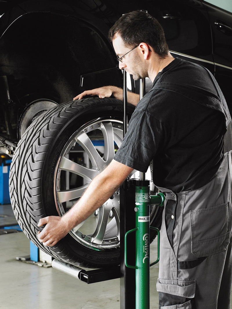 CARRELLO SOLLEVATORE PER AUTO, FURGONI E 4WD Compac CMWD60