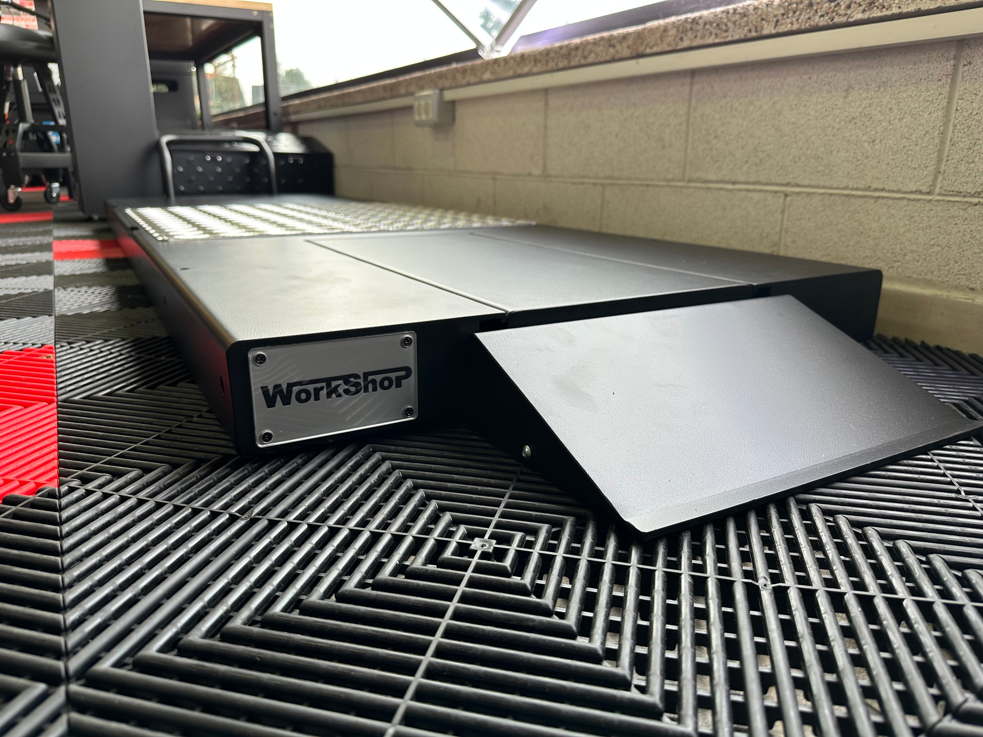 Ponte sollevatore MOTO ribassato 80mm portata 400kg elettroidraulico Workshopitaly Total Black