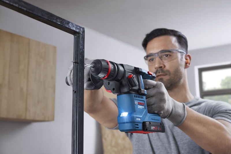 Martello perforatore a batteria con ONECHUCK GBH 18V-18 X Professional CORPO MACCHINA