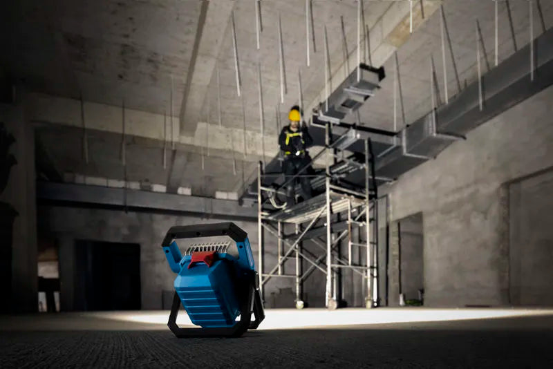 Lampada da cantiere a batteria Bosch GLI18V-3000 PRO