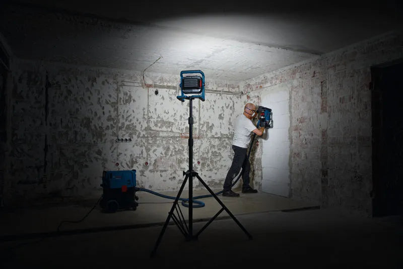 Lampada da cantiere a batteria Bosch GLI18V-5000 PRO