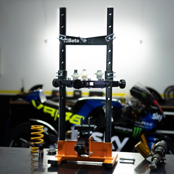 Smonta ammortizzatori posteriori e forcelle manuale da banco per moto Beta 3072N