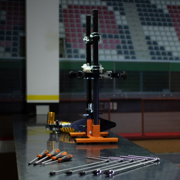 Smonta ammortizzatori posteriori e forcelle manuale da banco per moto Beta 3072N